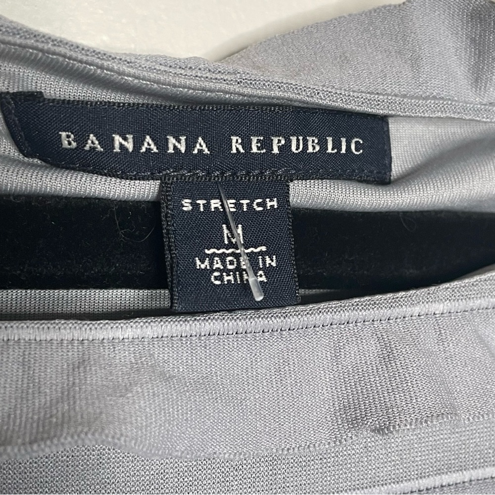 Banana Republic Gray Ruffled Dress M - Picture 4 of 5
